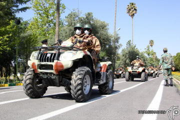 رژه خدمت به مناسبت روز ارتش در شیراز