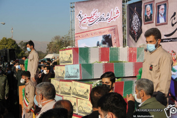 تشییع 15 شهید گمنام در شیراز