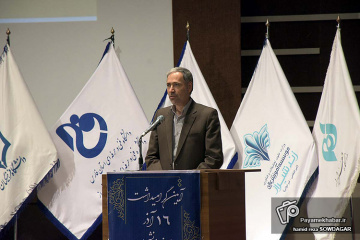 مراسم روز دانشجو در شیراز - محمد موذنی رئیس دانشگا