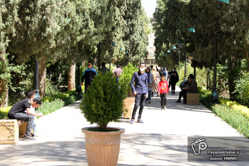 مهمانان نوروزی در باغ دلگشا شیراز