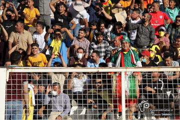 هواداران تیم فجر شهید سپاسی شیراز