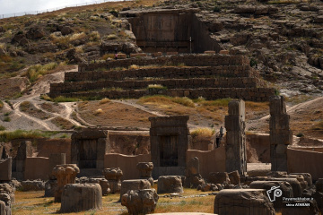 بنای تاریخی پارسه (تخت جمشید)