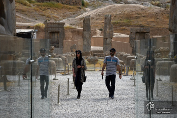 بنای تاریخی پارسه (تخت جمشید)