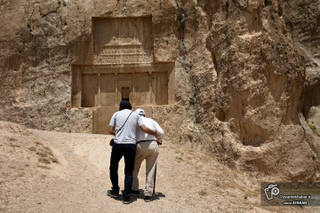 نقش رستم