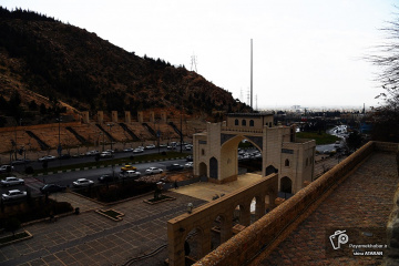 آرامگاه خواجوی کرمانی‎