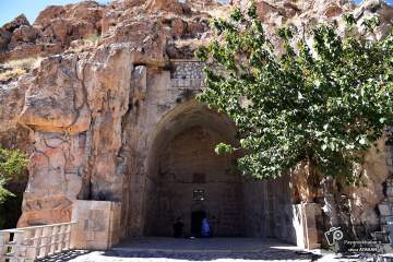 آرامگاه خواجوی کرمانی‎
