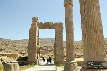 تخت جمشید