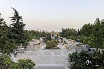 بوستان گفتگو تهران