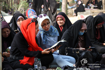 مراسم  دعای عرفه در تپه نورالشهدا شیراز