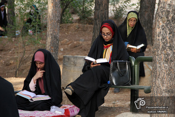 مراسم  دعای عرفه در تپه نورالشهدا شیراز