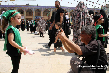 مراسم شیرخوارگان حسینی در حرم مطهر حضرت شاهچراغ (ع)