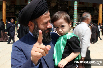 مراسم شیرخوارگان حسینی در حرم مطهر حضرت شاهچراغ (ع)