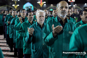 آیین خطبه خوانی شب شهادت امام رضا (ع) در حرم مطهر رضوی