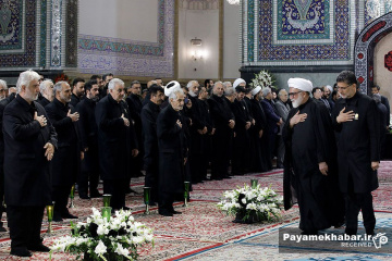 آیین خطبه خوانی شب شهادت امام رضا (ع) در حرم مطهر رضوی