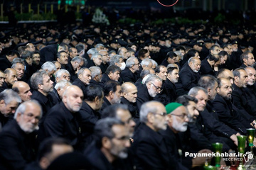 آیین خطبه خوانی شب شهادت امام رضا (ع) در حرم مطهر رضوی