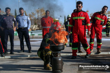 مانور آتش نشانان داوطلب در شیراز