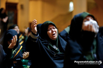 مراسم لاله گردانی خدام حرم حضرت شاهچراغ (ع)