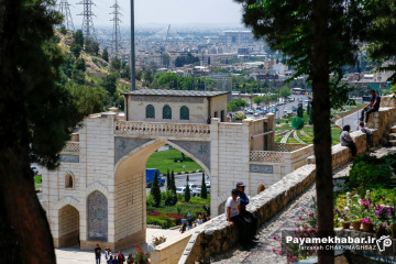 مراسم جایگزینی قرآن دروازه قرآن شیراز