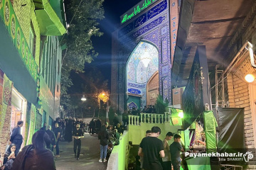 مراسم عزاداری شب عاشورا در حسینیه سادات درکه