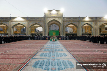 تعویض پرچم حرم مطهر حضرت امام رضا (ع)