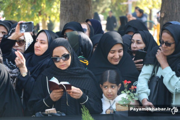 تشییع و خاکسپاری شهید گمنام در بوستان ارغوان شیراز
