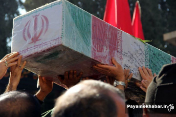 تشییع و خاکسپاری شهید گمنام در باغ جنت شیراز