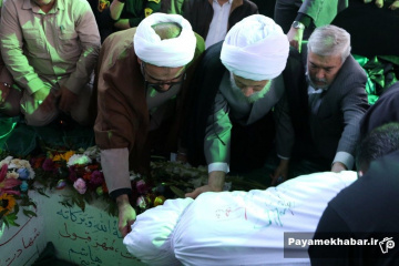 تشییع و خاکسپاری شهید گمنام در بوستان نماز شیراز