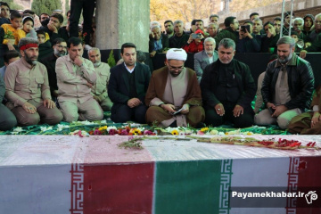 تشییع و خاکسپاری شهید گمنام در بوستان نماز شیراز