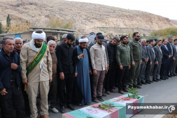 تشییع و خاکسپاری شهید گمنام در بوستان نماز شیراز