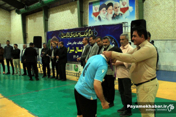 بازی های رده بندی و فینال و مراسم اهدای جام مسابقات فوتسال جام رمضان شیراز