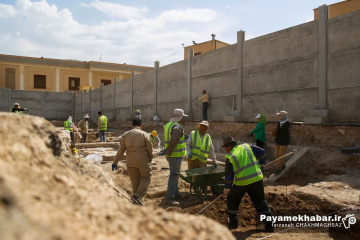 کاووش باستانی در پارکینگ زائر حرم مطهر حضرت شاهچراغ (ع)