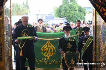 گلباران حرم مطهر حضرت سید علاالدین حسین (ع)