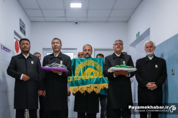 عیادت خادمان موکب امام رضا (ع) از مجروحان حادثه بندر شهید رجایی