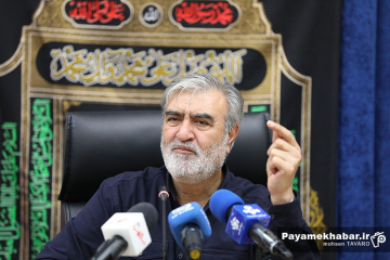 نشست خبری رئیس کمیسیون امنیت ملی و سیاست خارجی مجلس شورای اسلامی - ابراهیم عزیزی
