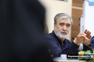 نشست خبری رئیس کمیسیون امنیت ملی و سیاست خارجی مجلس شورای اسلامی - ابراهیم عزیزی