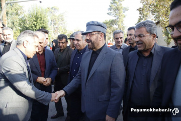 مراسم گلباران و غبارروبی قبور شهدا توسط مسئولین استان فارس