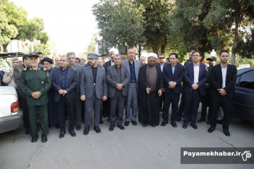 مراسم گلباران و غبارروبی قبور شهدا توسط مسئولین استان فارس