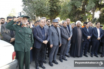 مراسم گلباران و غبارروبی قبور شهدا توسط مسئولین استان فارس