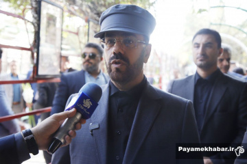مراسم گلباران و غبارروبی قبور شهدا توسط مسئولین استان فارس - حسینعلی امیری