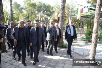 مراسم گلباران و غبارروبی قبور شهدا توسط مسئولین استان فارس