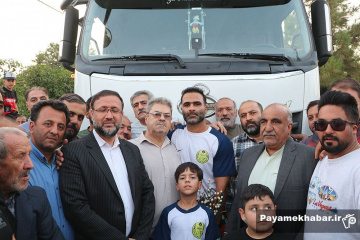مراسم کشیدن ۳ تریلی توسط جاسم سپهری خلاری در شیراز