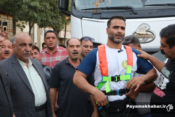مراسم کشیدن ۳ تریلی توسط جاسم سپهری خلاری در شیراز