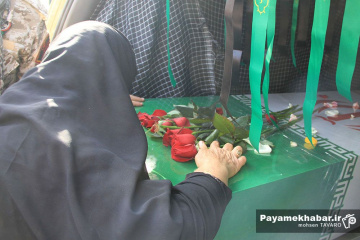 مراسم استقبال از پیکر شهدای گمنام سال های دفاع مقدس در شیراز