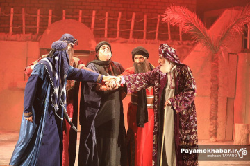 نمایش بانوی بی نشان