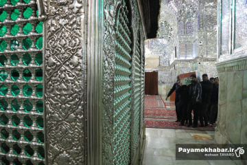 وداع خانواده شهدای حملات آمریکایی صهیونی با پیکر شهدا