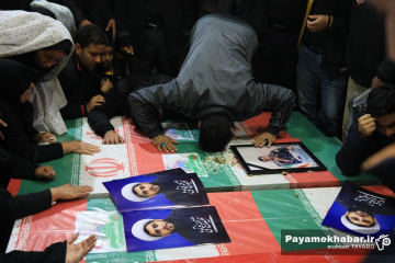 تشییع پیکر پنج شهید در شیراز