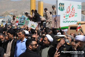 مراسم تشییع ۳۴ شهید اقتدار در شیراز