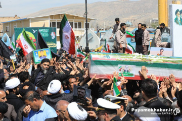مراسم تشییع ۳۴ شهید اقتدار در شیراز