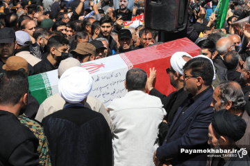 مراسم تشییع ۳۴ شهید اقتدار در شیراز