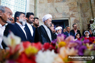 گلباران آرامگاه سعدی شیرازی